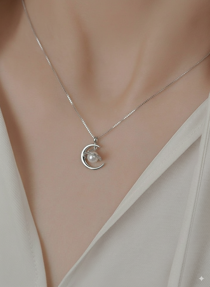 Moonlit Grace Pendant – 925 Sterling Silver Circular Pendant with Solitaire and Halo CZ